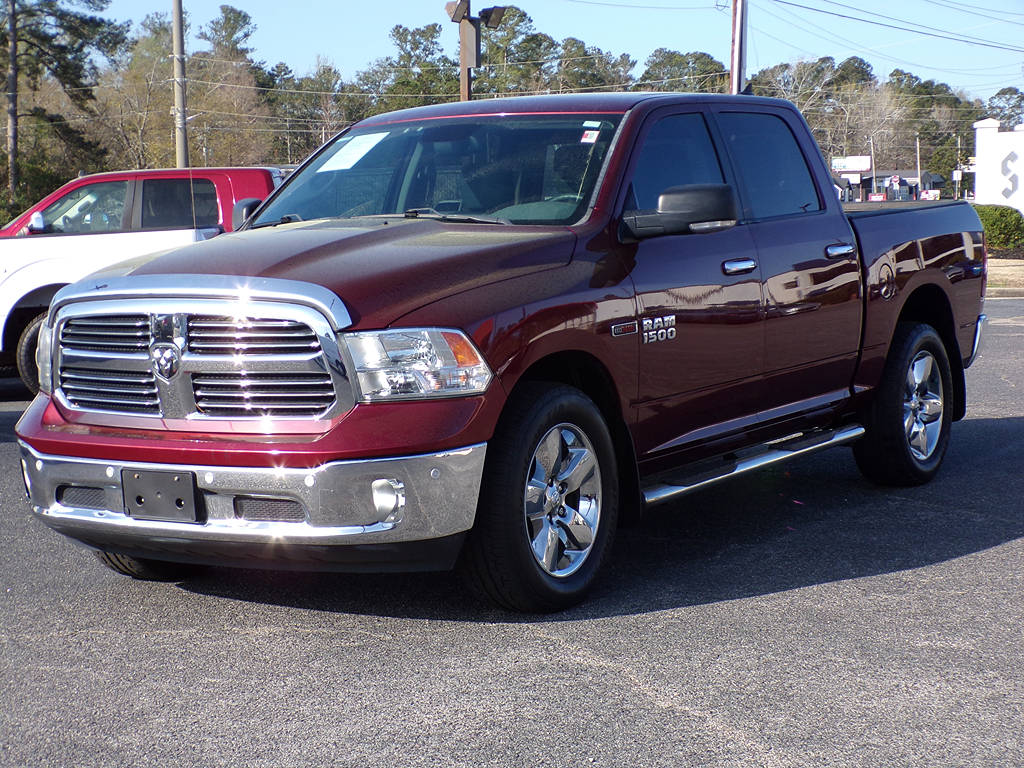 2016 RAM 1500 Big Horn 4x4 Crew Cab 5'7's photo