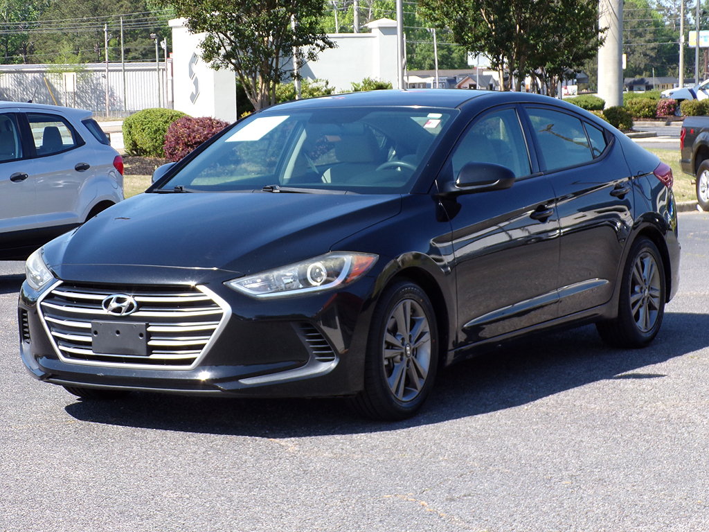 2017 Hyundai Elantra 2.0 SE A/T PZEV's photo