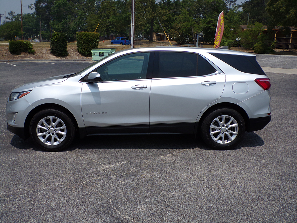 Additional photo of vehicle.