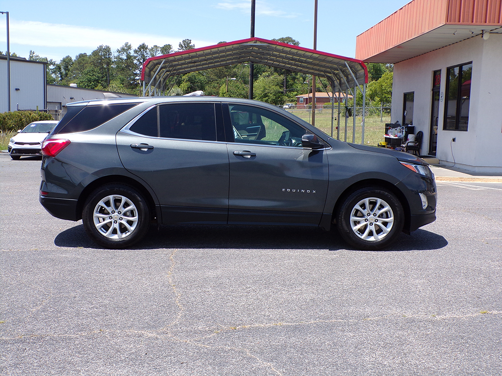 Additional photo of vehicle.