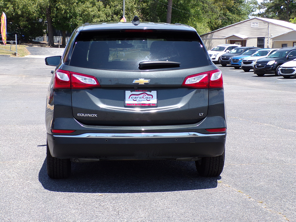 Additional photo of vehicle.