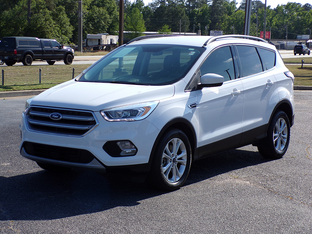 2017 Ford Escape SE's photo