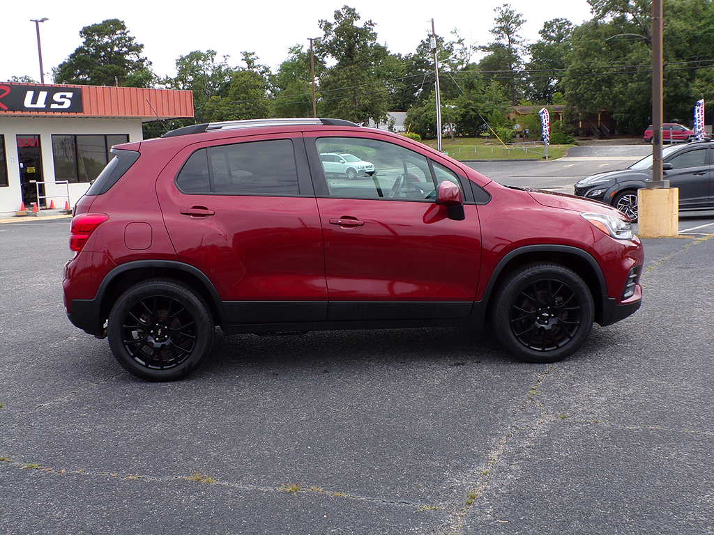 Additional photo of vehicle.
