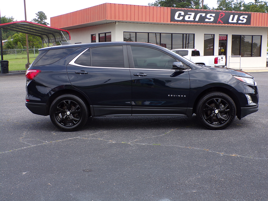 Additional photo of vehicle.
