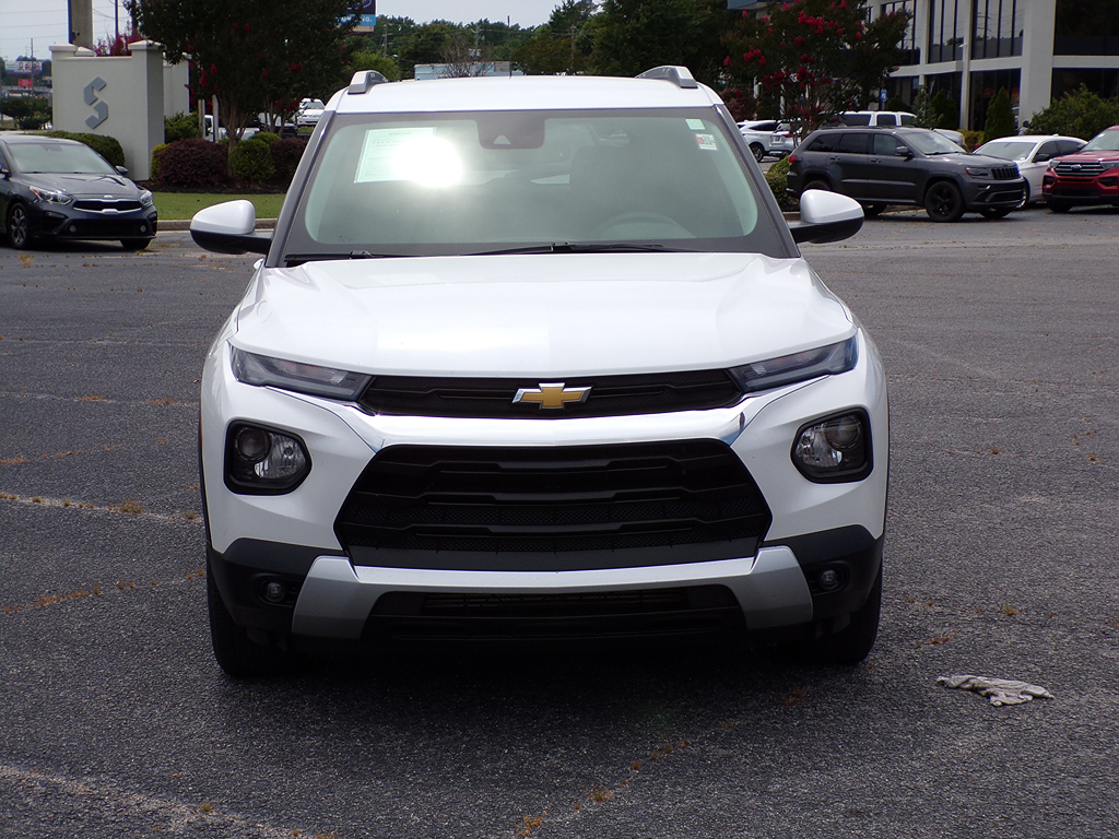 Additional photo of vehicle.