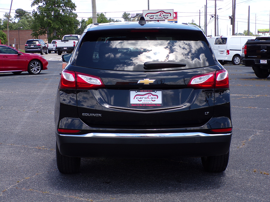 Additional photo of vehicle.