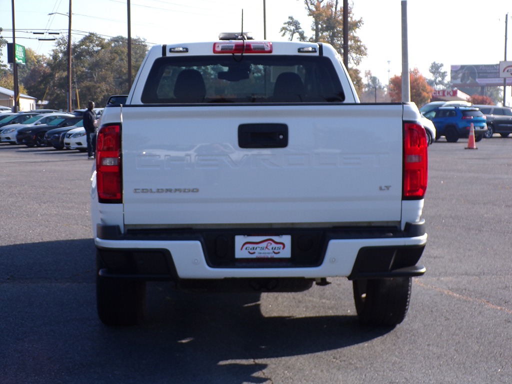 Additional photo of vehicle.