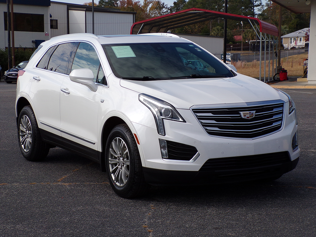 Additional photo of vehicle.