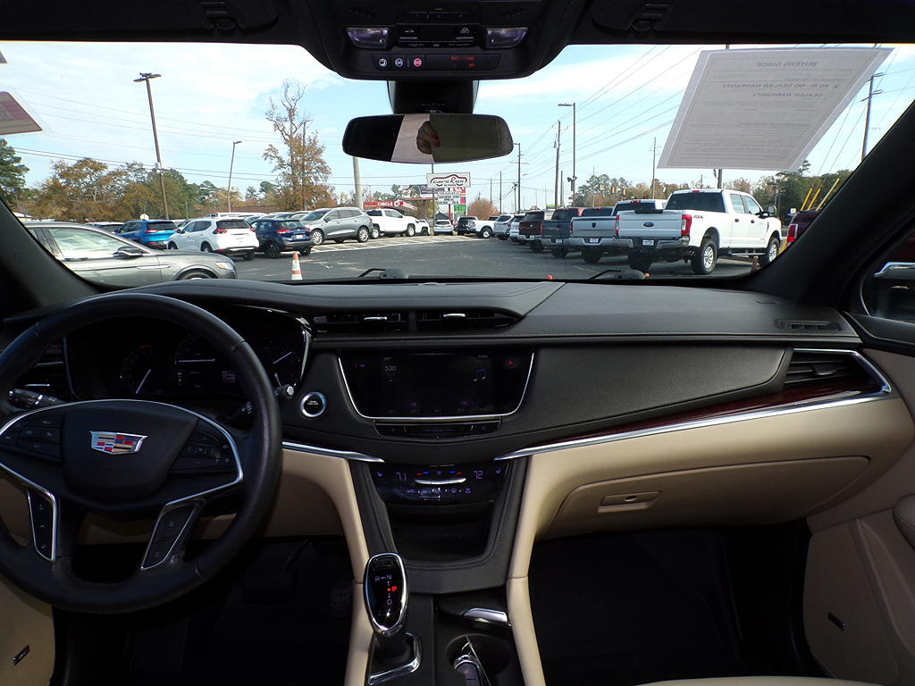 Additional photo of vehicle.