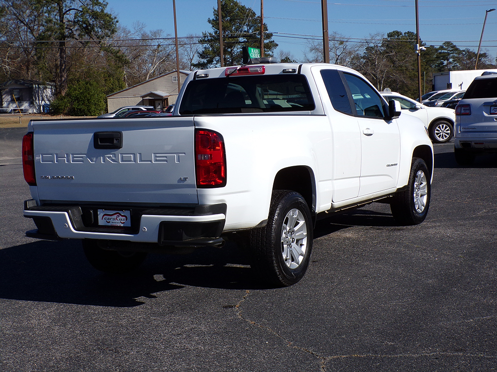 Additional photo of vehicle.