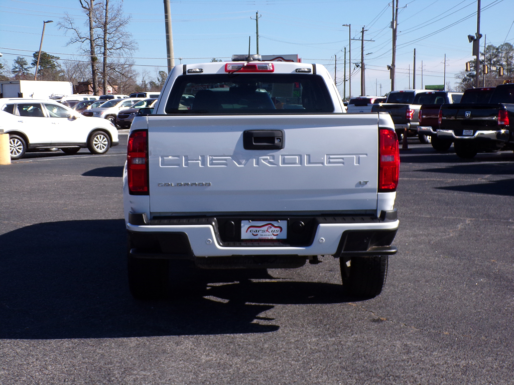 Additional photo of vehicle.