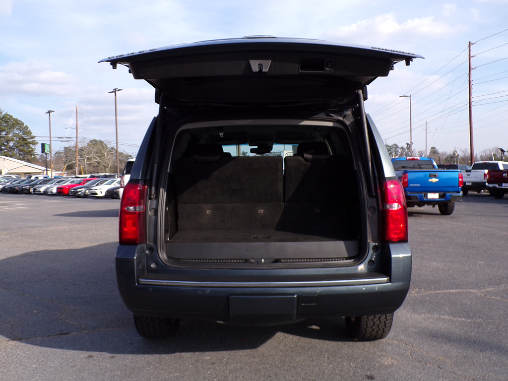 Additional photo of vehicle.