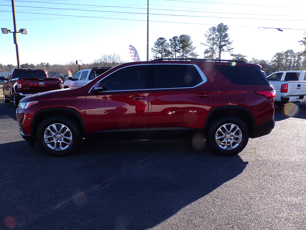 Additional photo of vehicle.