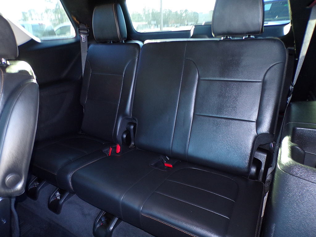 Additional photo of vehicle.