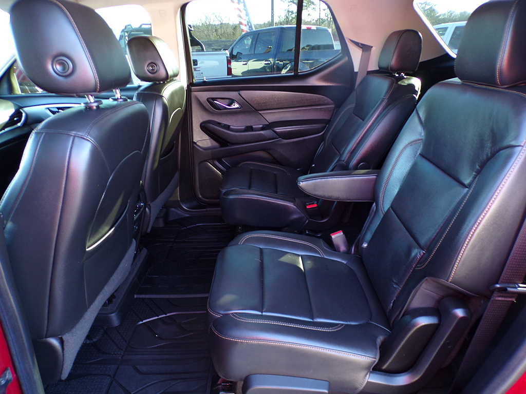 Additional photo of vehicle.