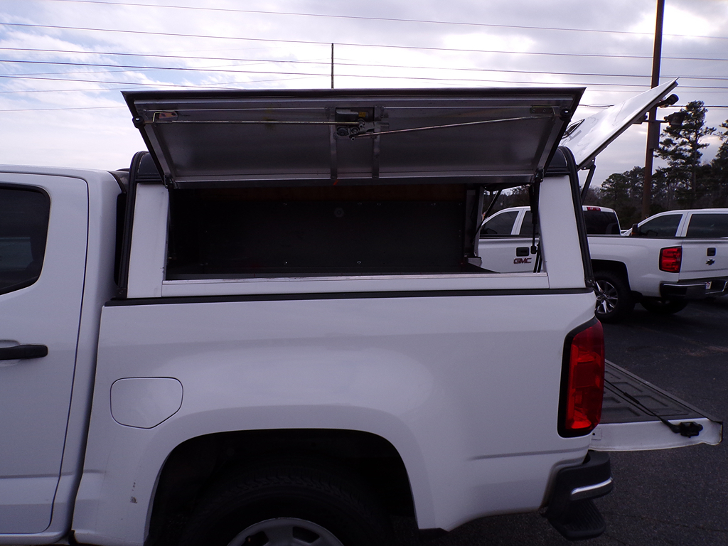 Additional photo of vehicle.