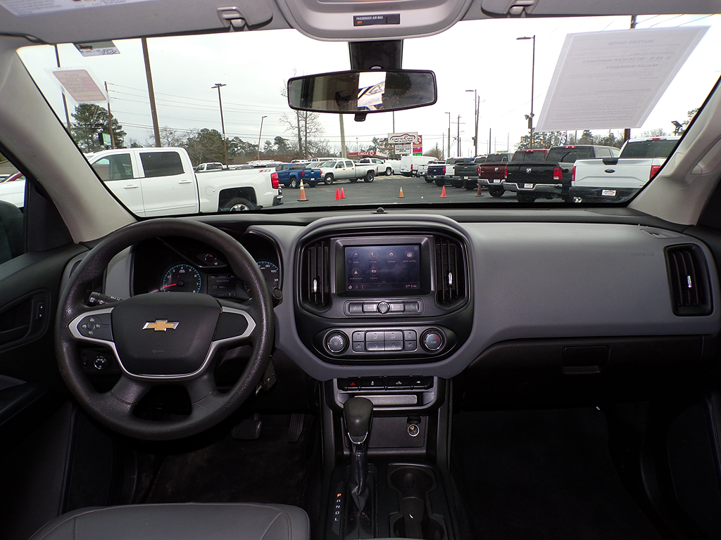 Additional photo of vehicle.