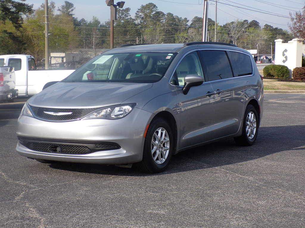 Photo of 2021 CHRYSLER VOYAGER