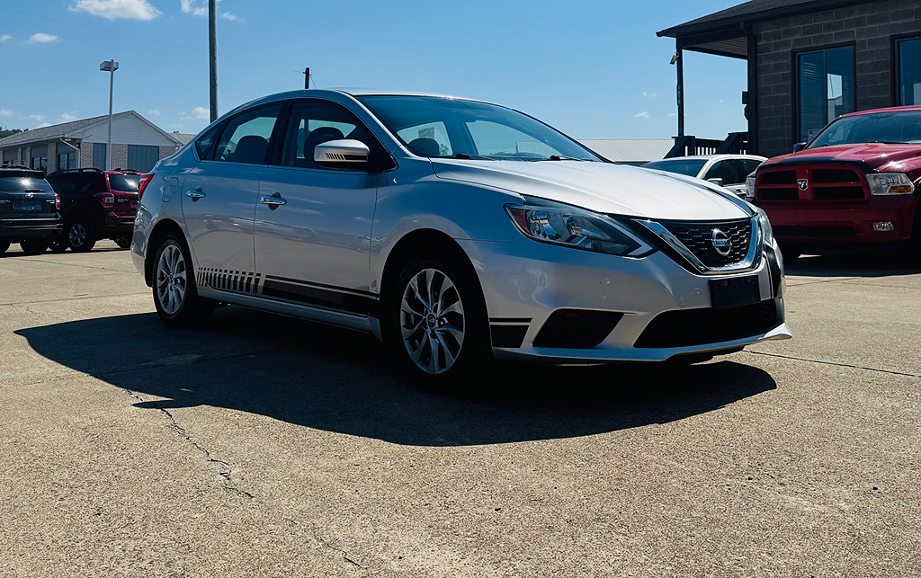 Additional photo of vehicle.