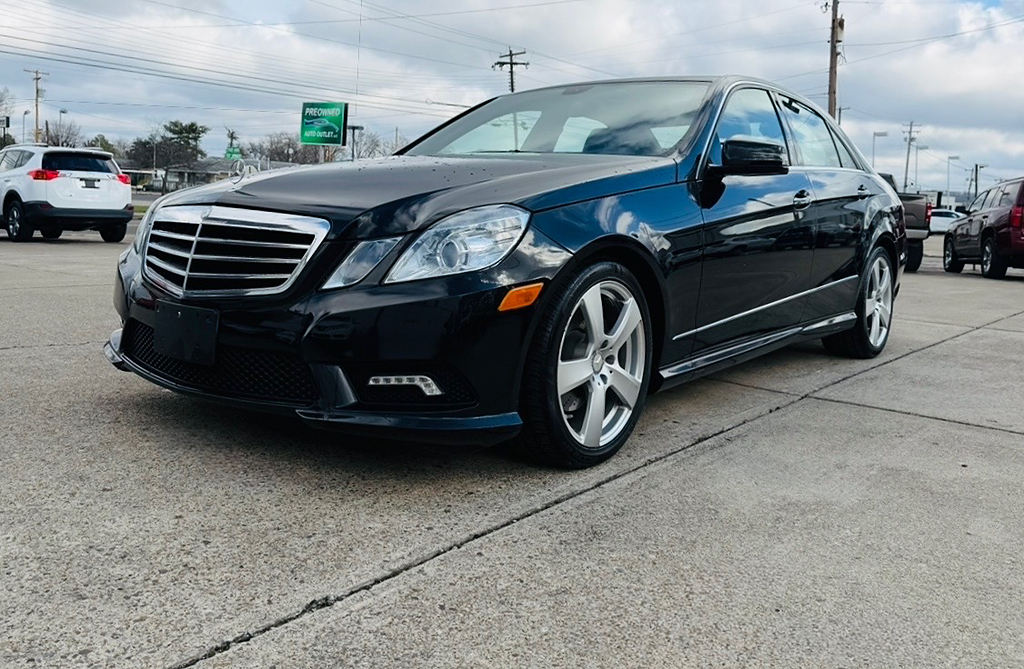 2011 Mercedes-Benz E-Class's photo