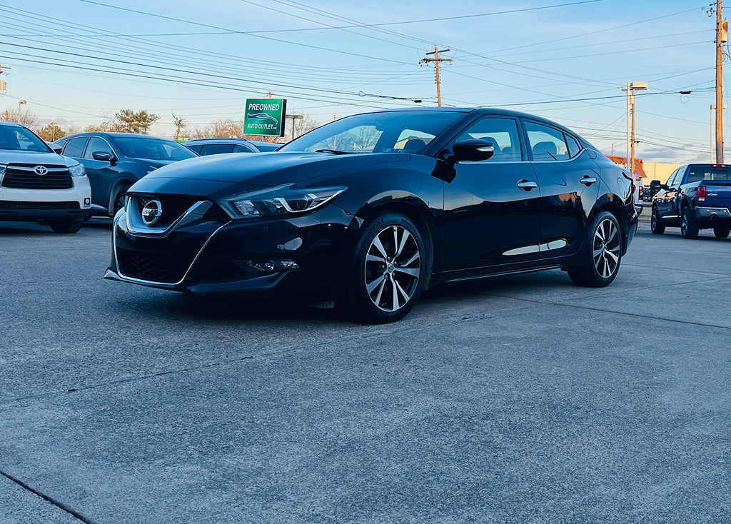 2016 Nissan Maxima SL's photo