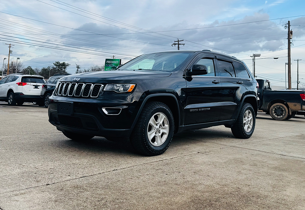 2017 Jeep Grand Cherokee Laredo E's photo