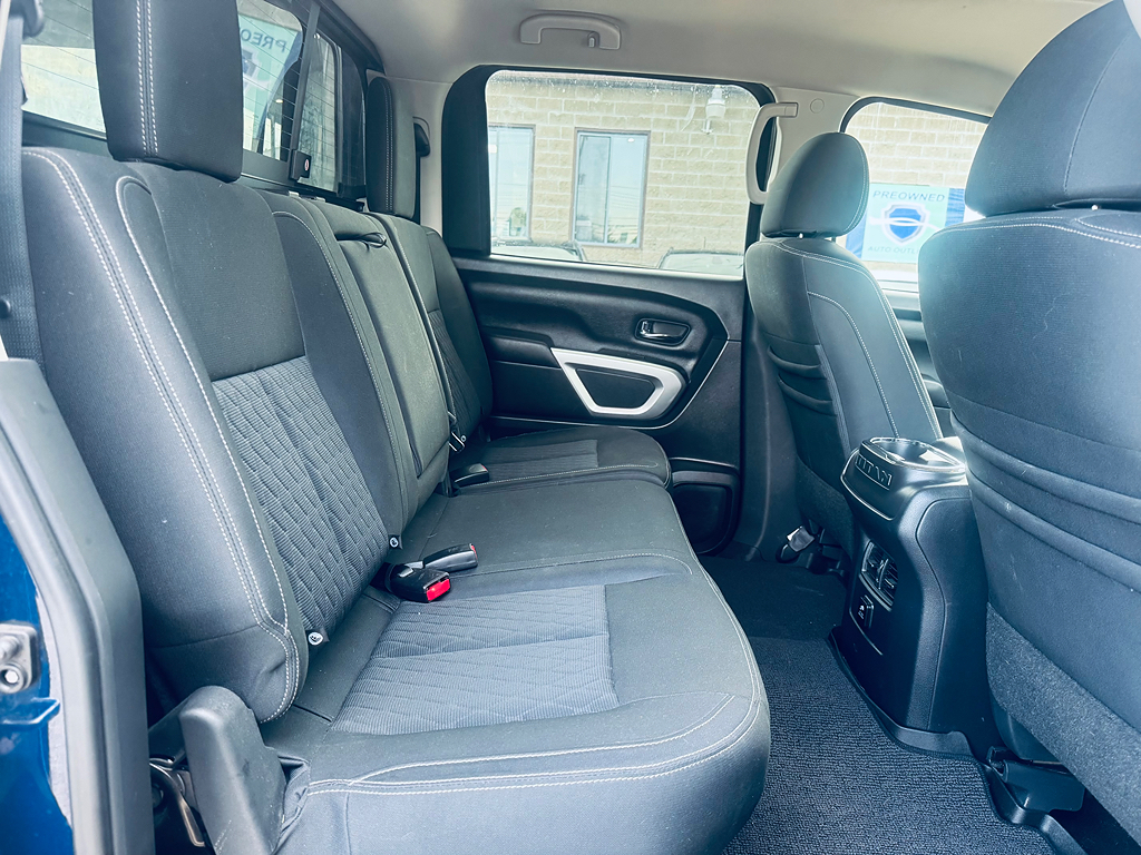 2018 Nissan Titan SV - Photo 9