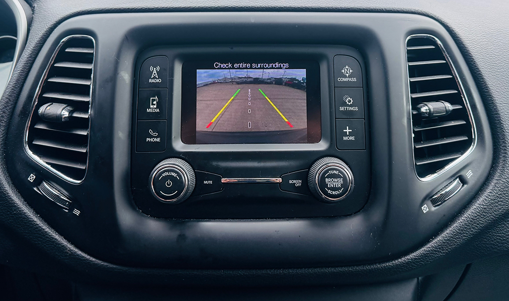 2018 Jeep Compass Latitude - Photo 9