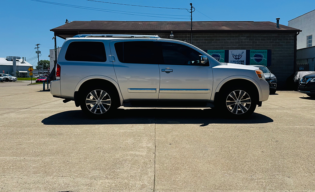 2015 Nissan Armada SL 4X4's photo