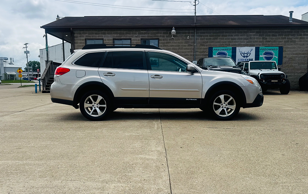 2014 Subaru Outback 2.5i Limited CVT PZEV's photo