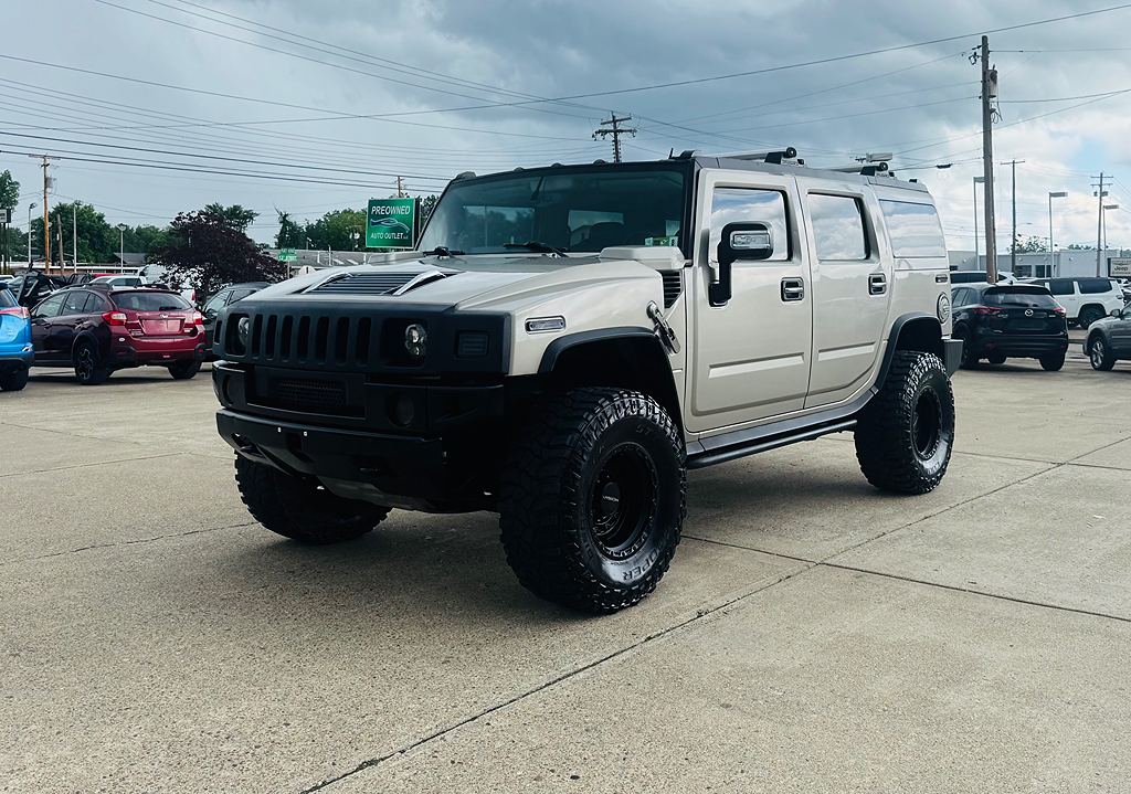 2005 Hummer H2 SUV's photo