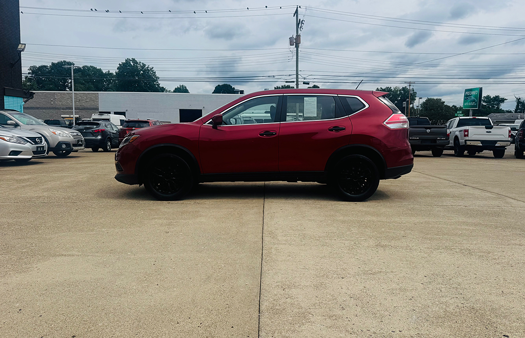 Additional photo of vehicle.