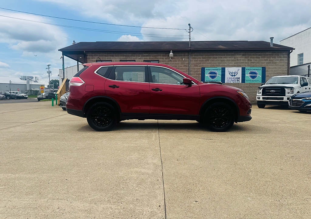 Additional photo of vehicle.