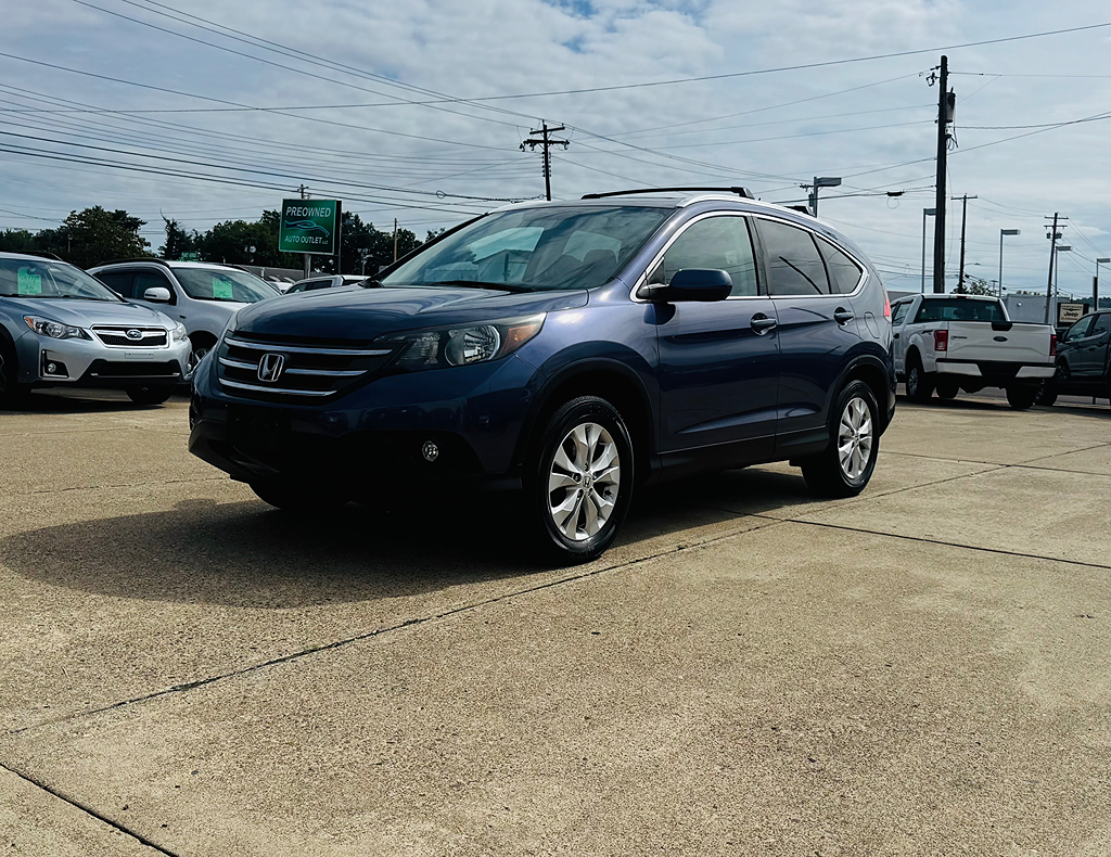 Additional photo of vehicle.