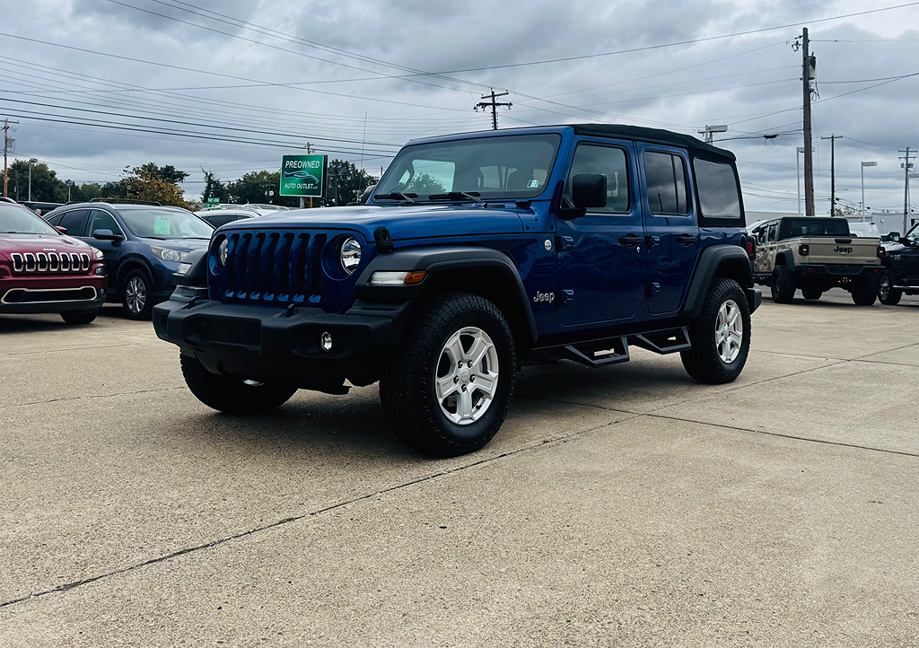 Additional photo of vehicle.