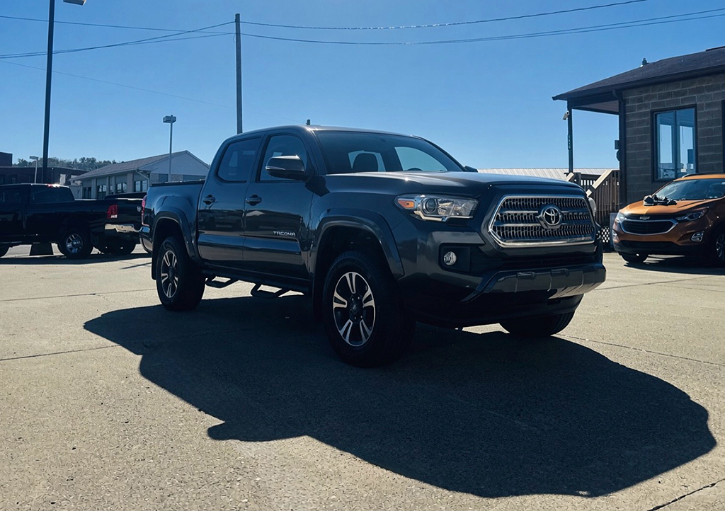 2016 Toyota Tacoma TRD Sport