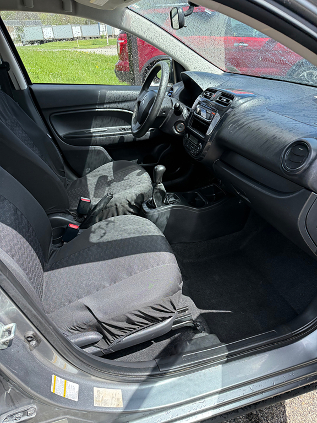 Additional photo of vehicle.