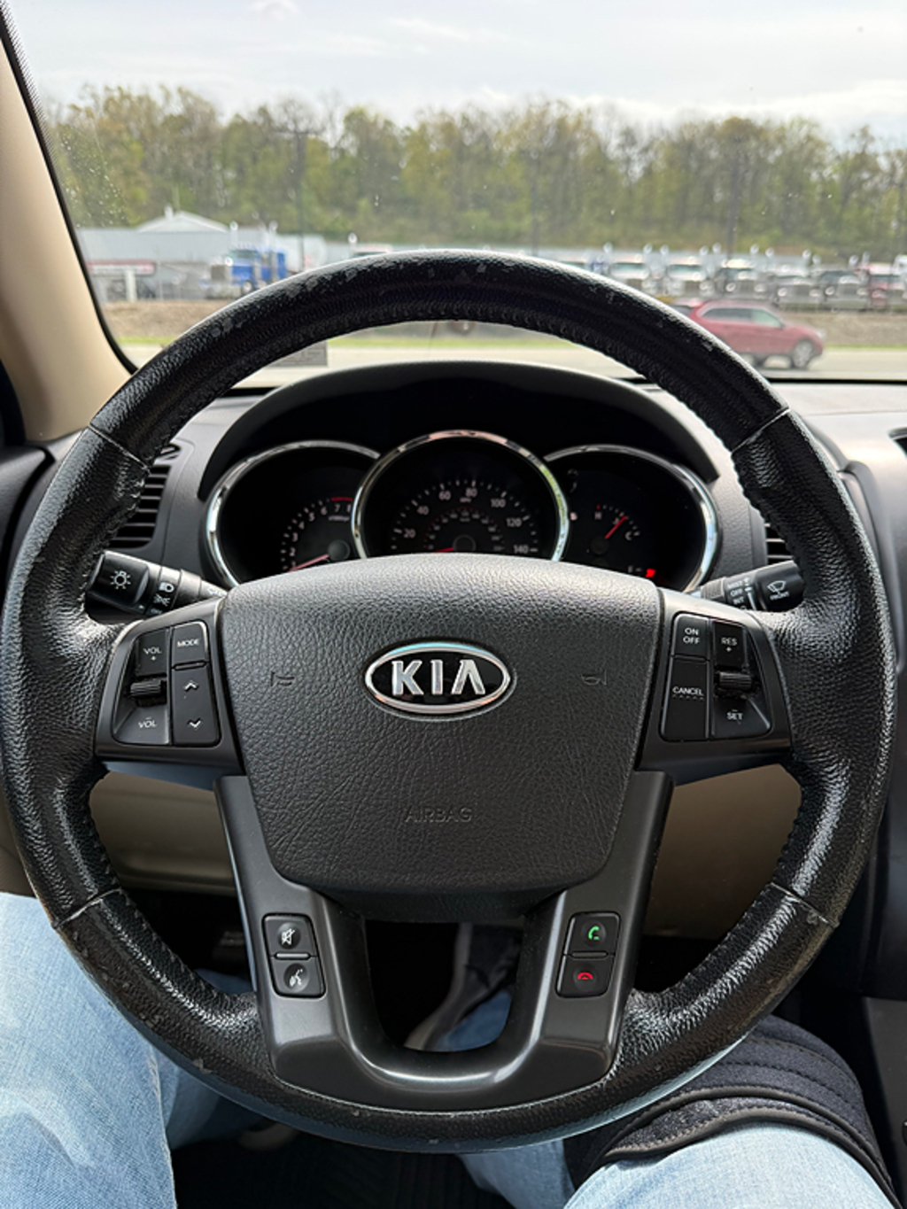 2011 Kia Sorento EX - Photo 11