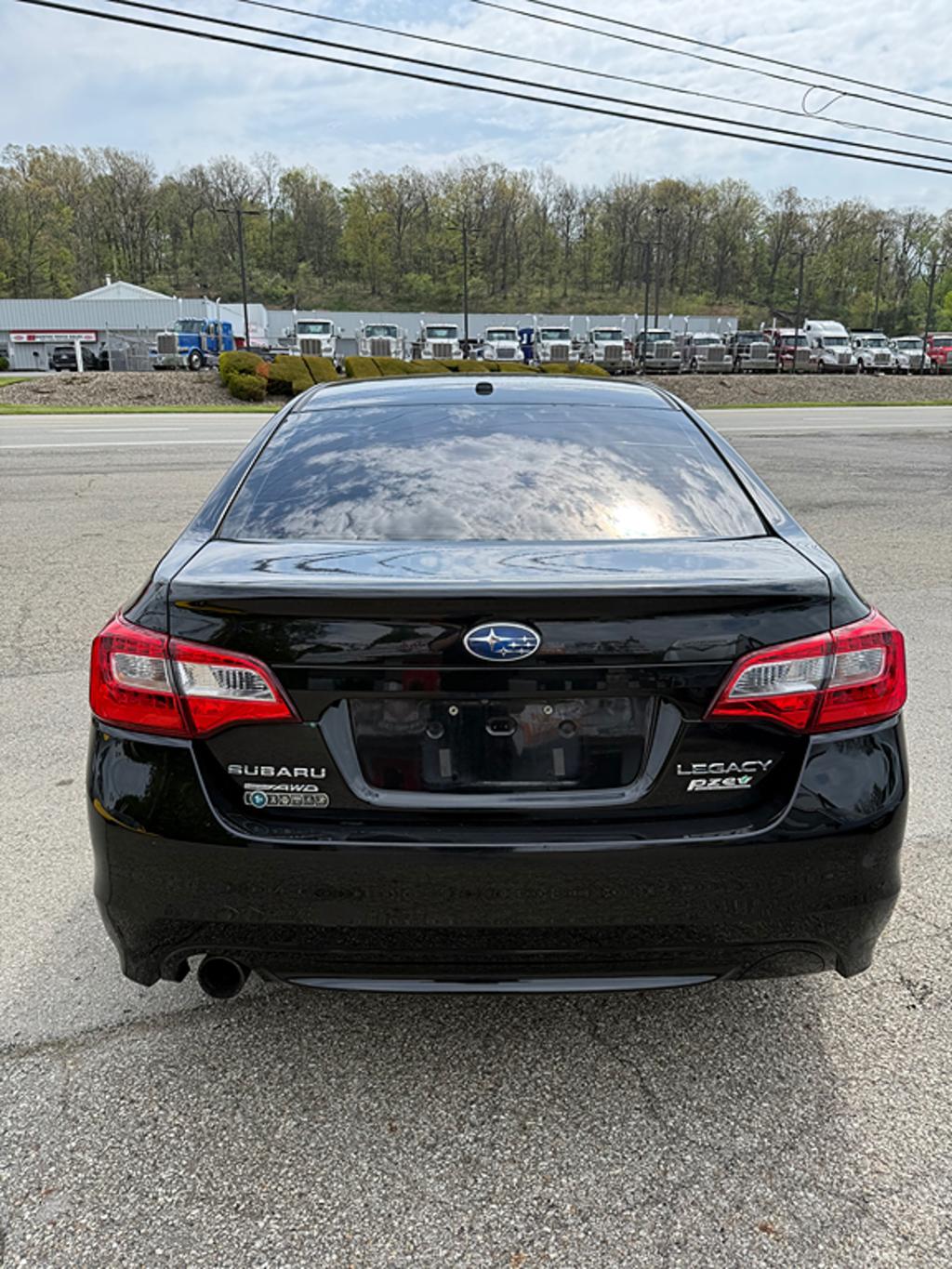 2015 Subaru Legacy 2.5i Limited CVT PZEV's photo