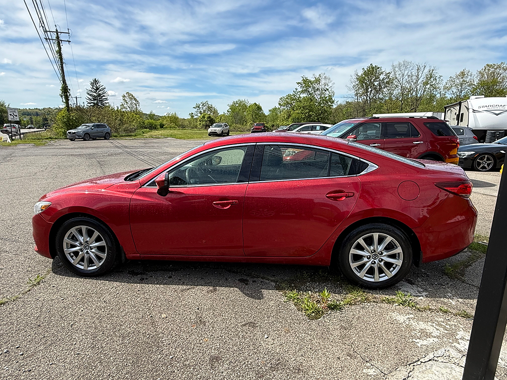 2015 Mazda EZ-6 i Sport Auto's photo