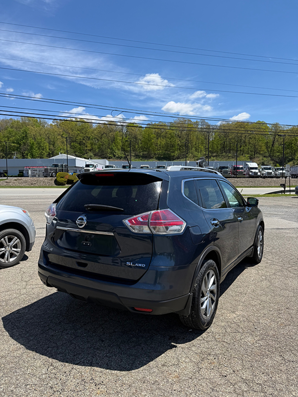 2015 Nissan Rogue SL AWD's photo