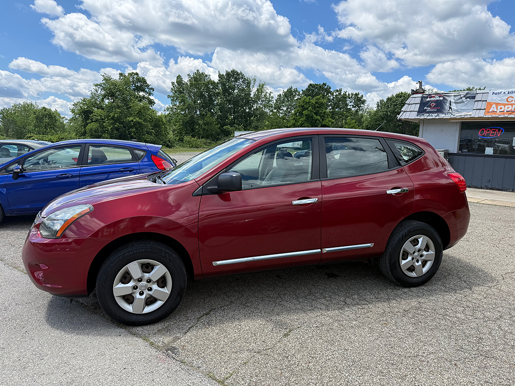 2014 Nissan Rogue Select S AWD's photo