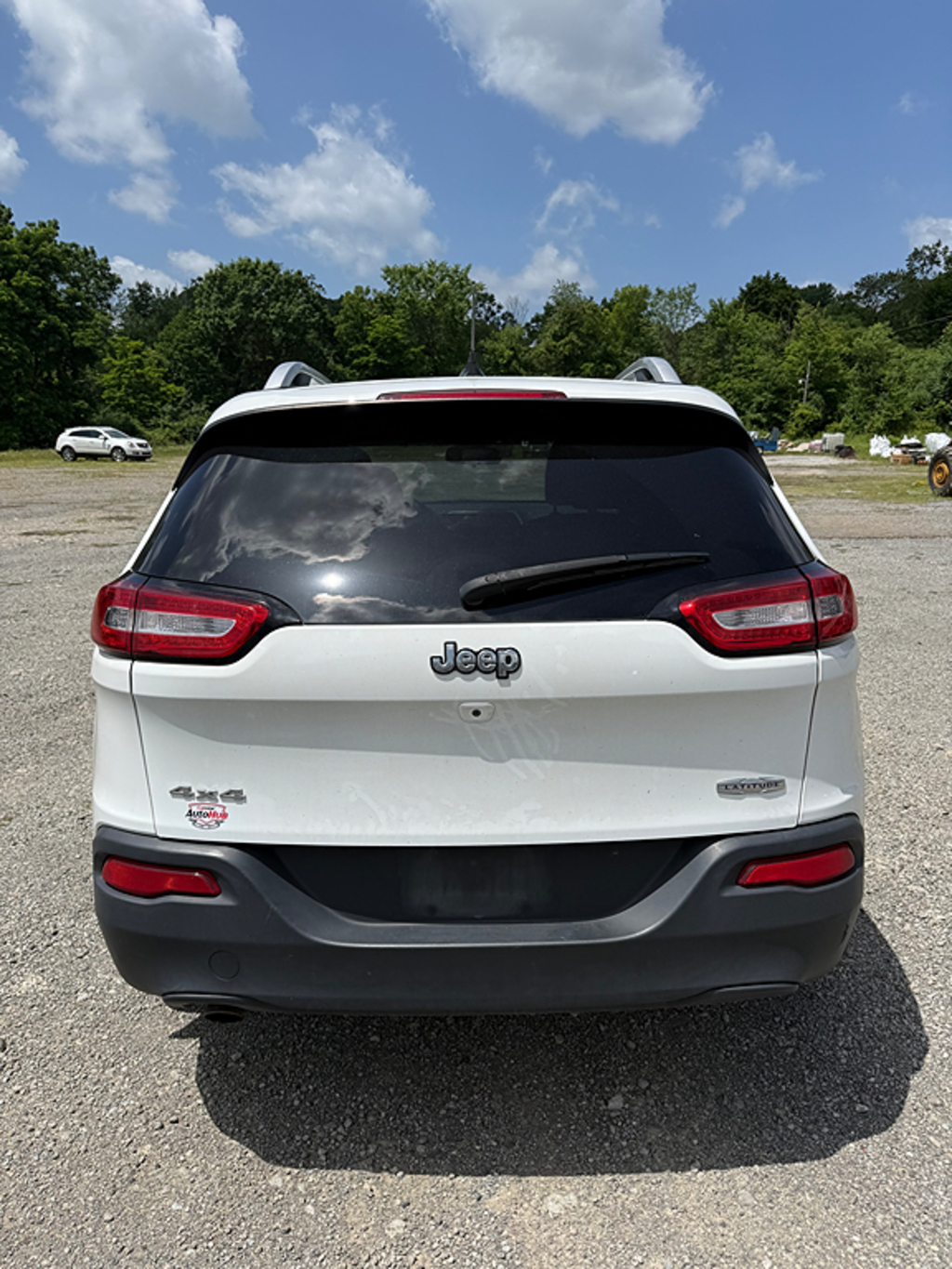 Additional photo of vehicle.