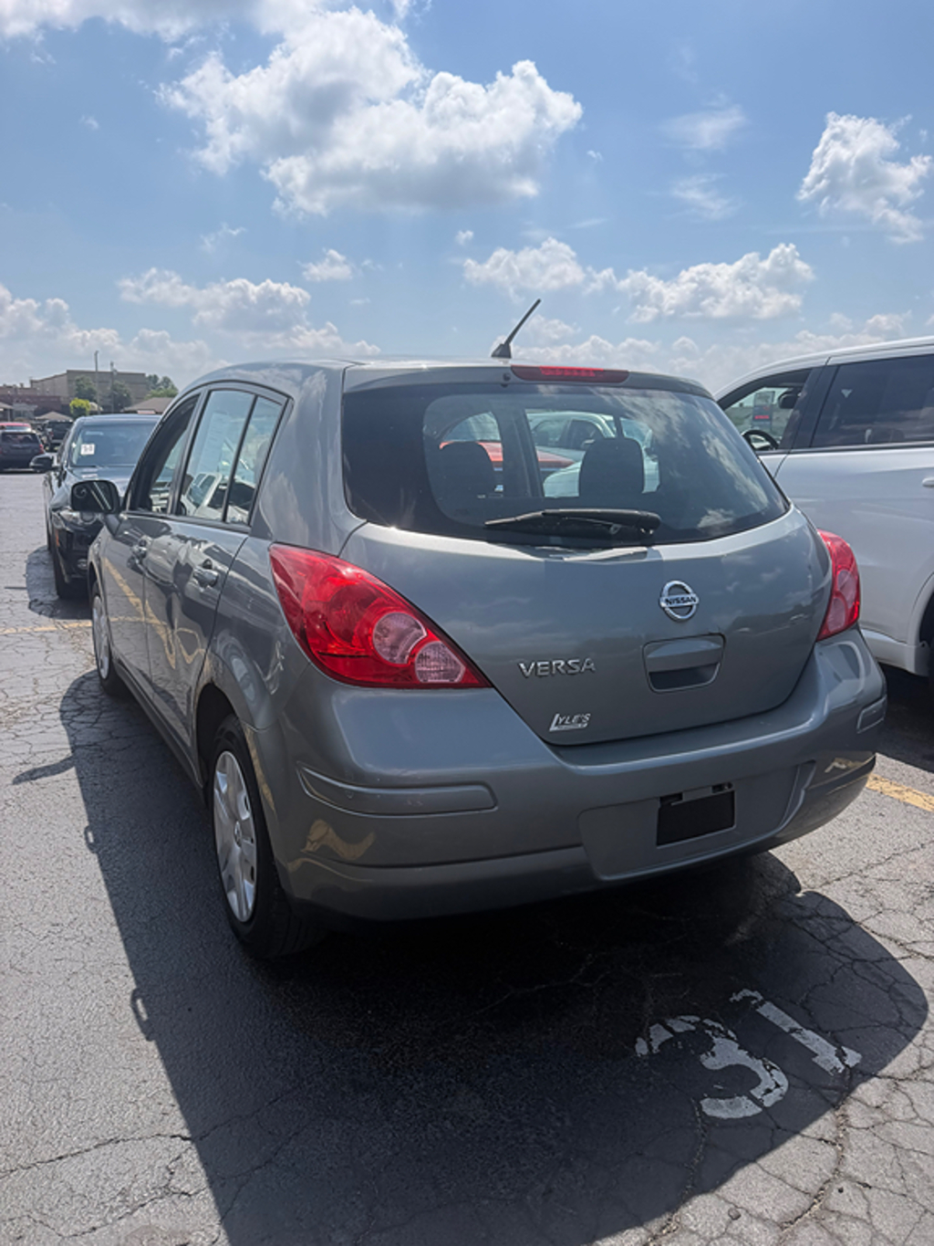2012 Nissan Versa 1.8 S AT's photo