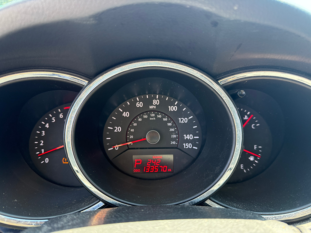 2012 Kia Sorento LX - Photo 9
