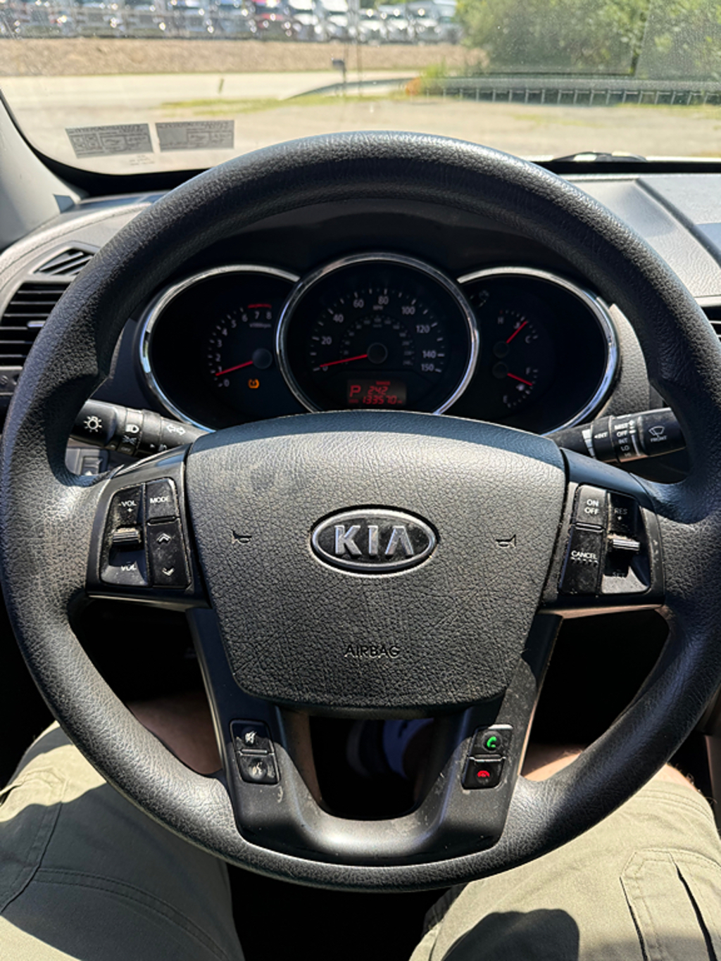 2012 Kia Sorento LX - Photo 10