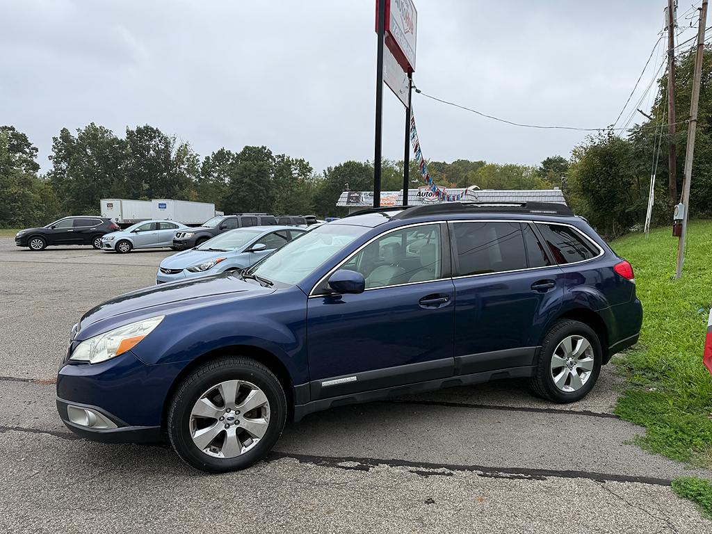 2011 Subaru Outback I Limited - Photo 1