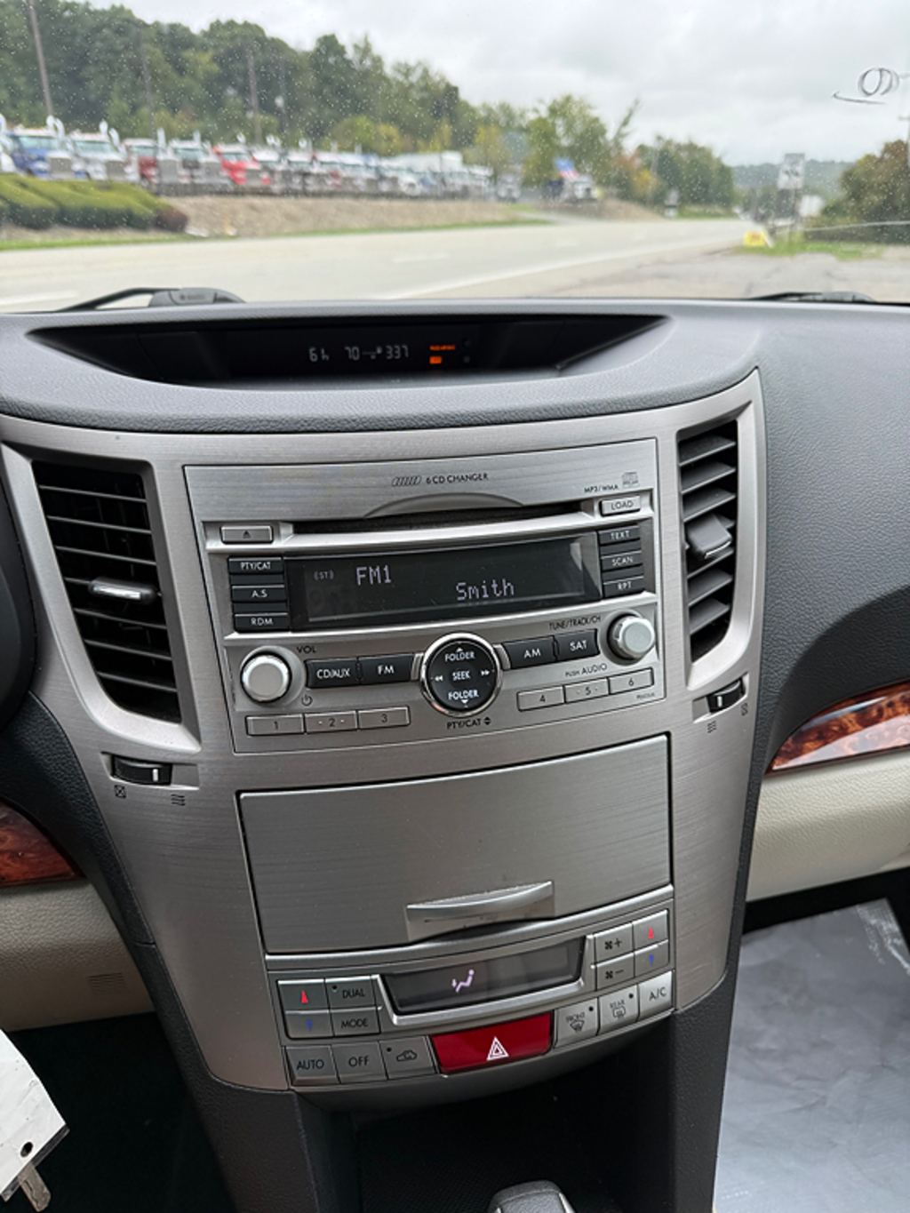 2011 Subaru Outback I Limited - Photo 11