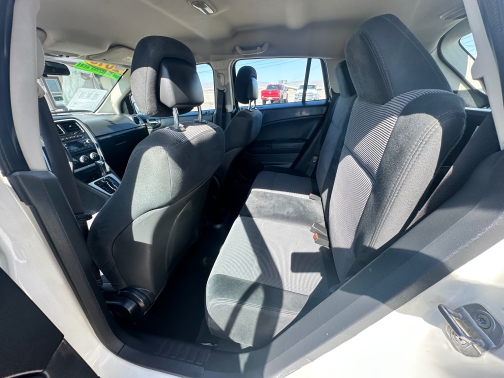 2010 Dodge Caliber SXT - Photo 12