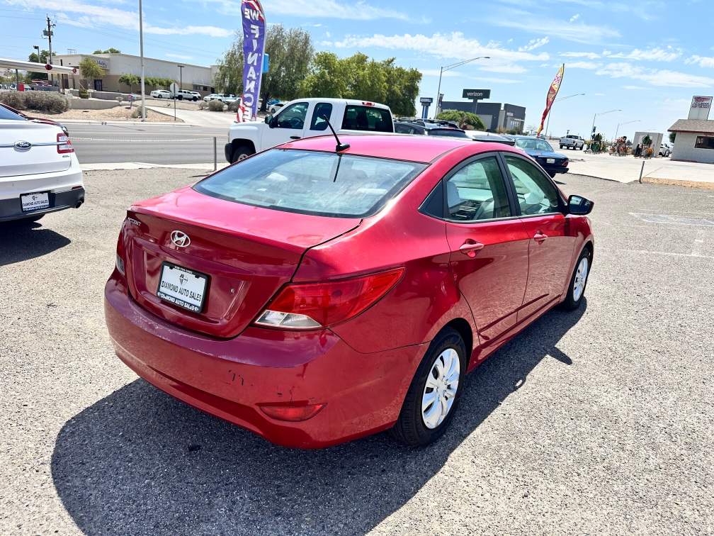 Additional photo of vehicle.